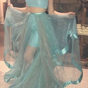 Two piece formal size 4